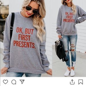 Gray Vici sweatshirt.